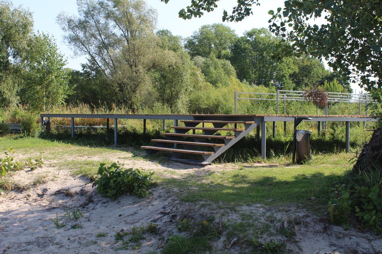 Hotel-Complex Mizh Triokh Ozer Svityaz' Buitenkant foto