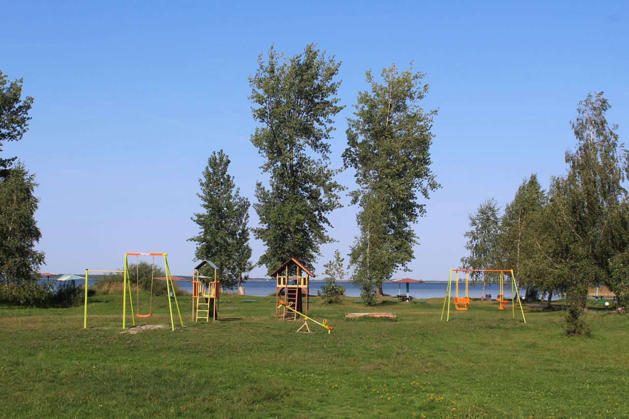 Hotel-Complex Mizh Triokh Ozer Svityaz' Buitenkant foto